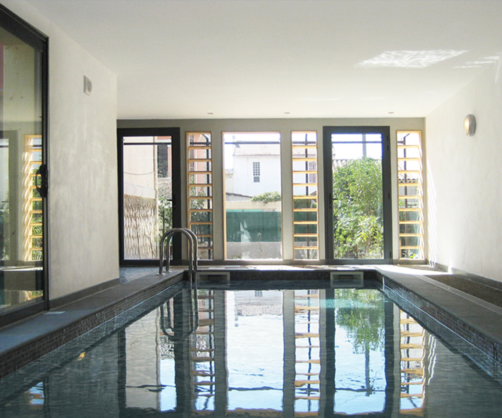 Extension avec piscine intérieure à Marseille. | T3 Architecture